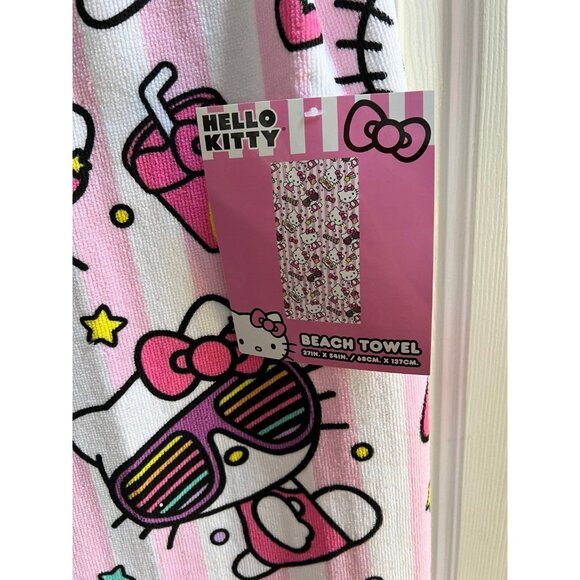 NWT Hello kitty Beach Towel - Picture 1 of 2